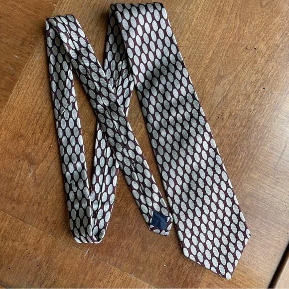 Brooks Brothers Geometric Pattern Silk Men’s Tie - Picture 2 of 9